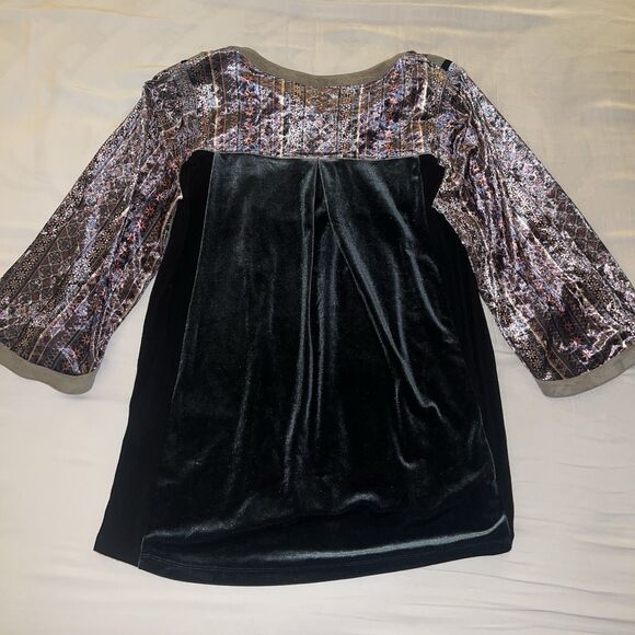 John Mark Women’s Velvet Boho Tunic Bell Sleeve Floral Patchwork Blouse Medium - Picture 6 of 7